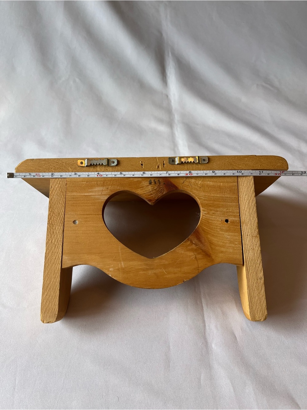 Vintage Wooden Heart Cut Out Shelves 1990s (Set of 2) - Picture 4 of 9